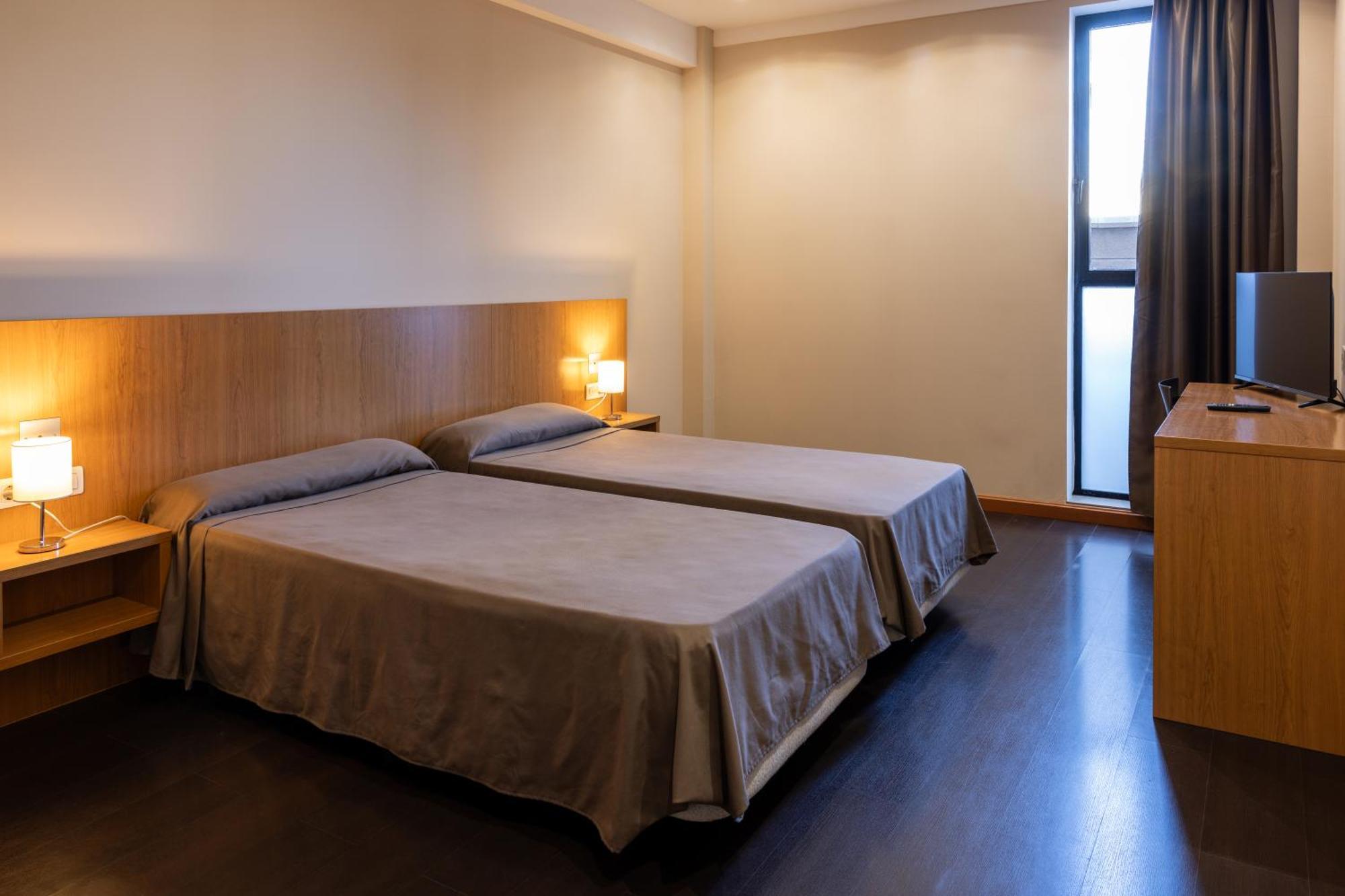 As Hoteles Ponferrada Columbrianos Екстериор снимка