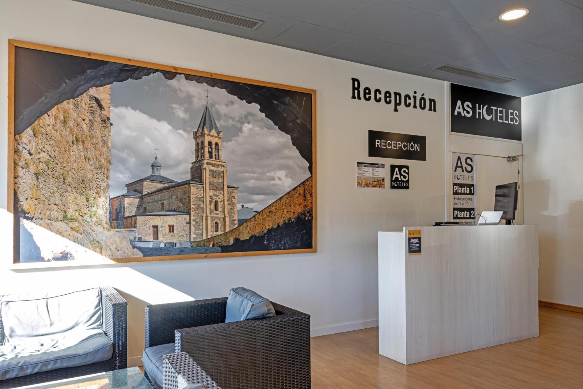 As Hoteles Ponferrada Columbrianos Екстериор снимка