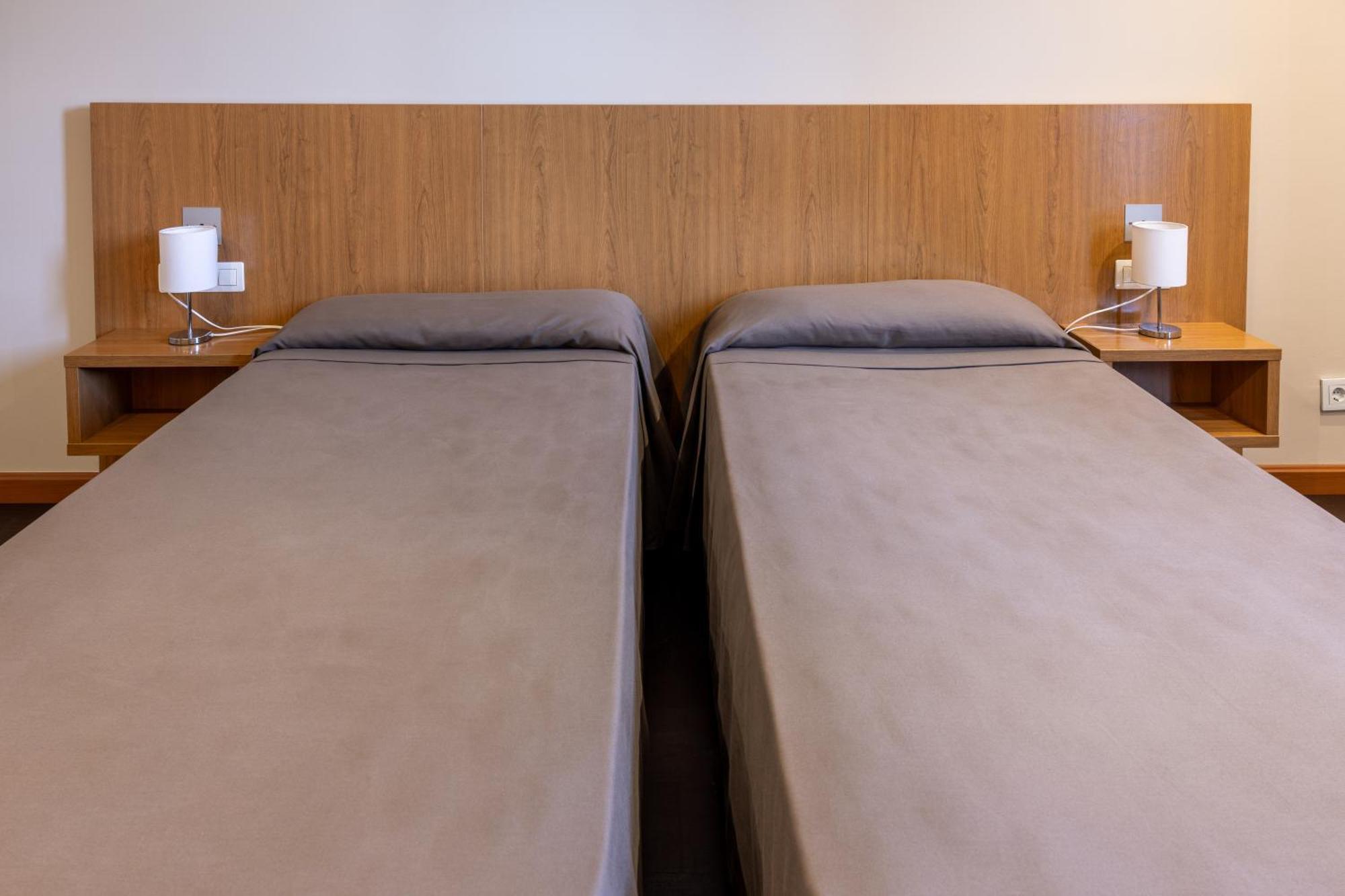 As Hoteles Ponferrada Columbrianos Екстериор снимка